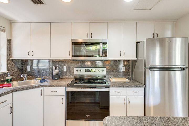 Manasota Key Vacation Rental w / Beach Access!
