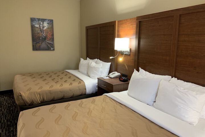 Room 53 of 79