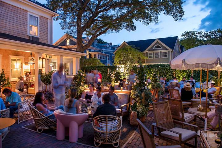 Faraway Nantucket