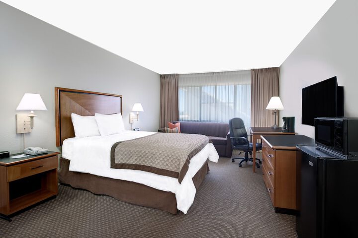 Room 18 of 19