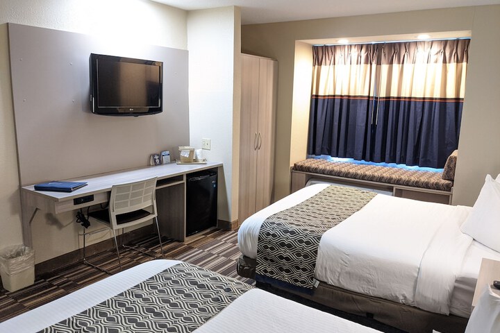 Room 49 of 54