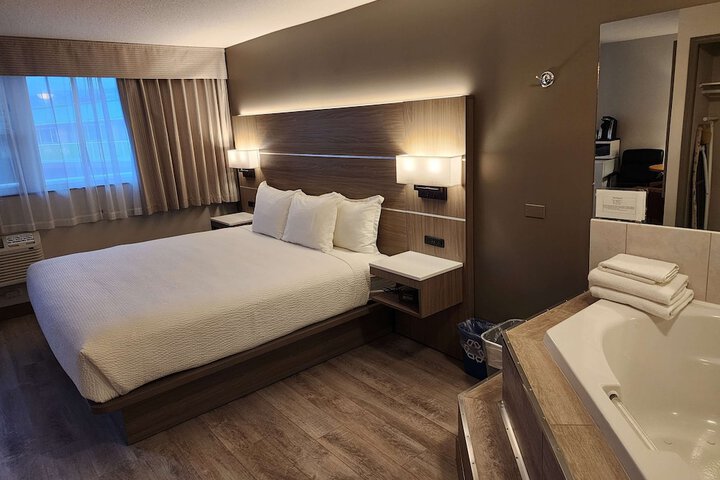 Room 52 of 59