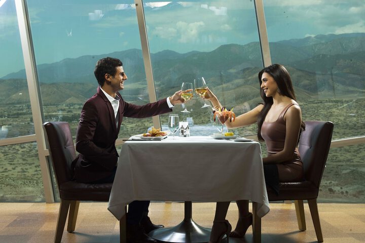 Dining 27 of 62