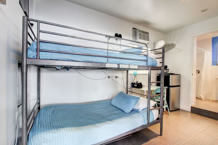 Room 48 of 70