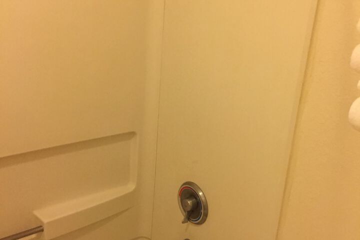 Room 10 of 20