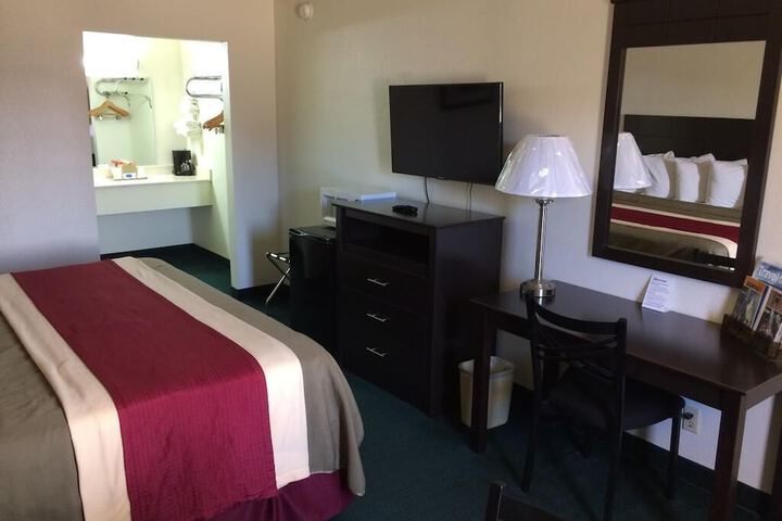 Room 20 of 35