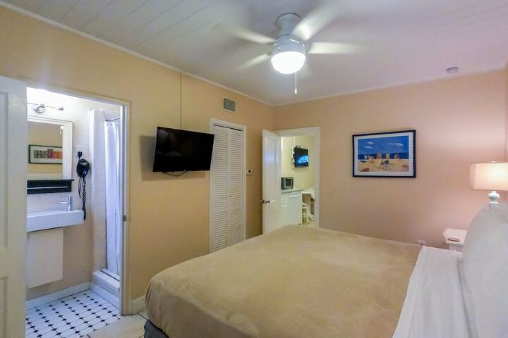 Room 44 of 62