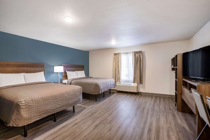WoodSpring Suites Detroit Madison Heights