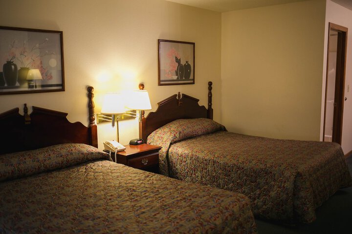 Room 9 of 20