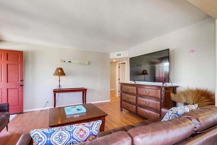 Room 32 of 61