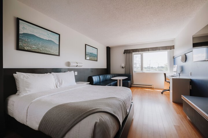 Hôtel Le Dauphin Montréal - Longueuil
