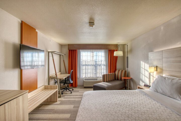 Room 78 of 99