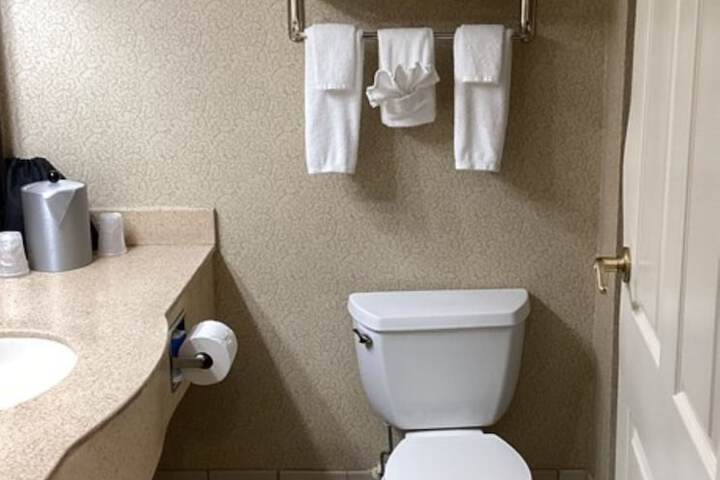 Room 8 of 23