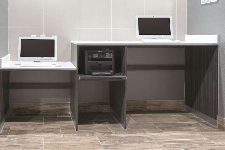 Business Center 33 of 33
