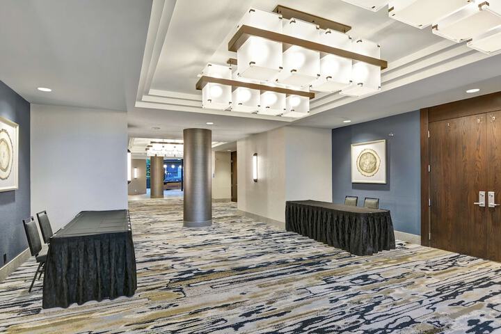 Embassy Suites by Hilton Minneapolis Airport