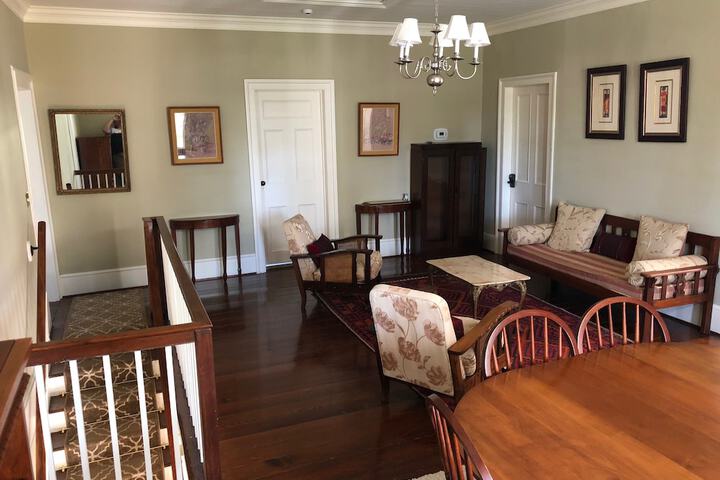 The Elizabethtown Inn