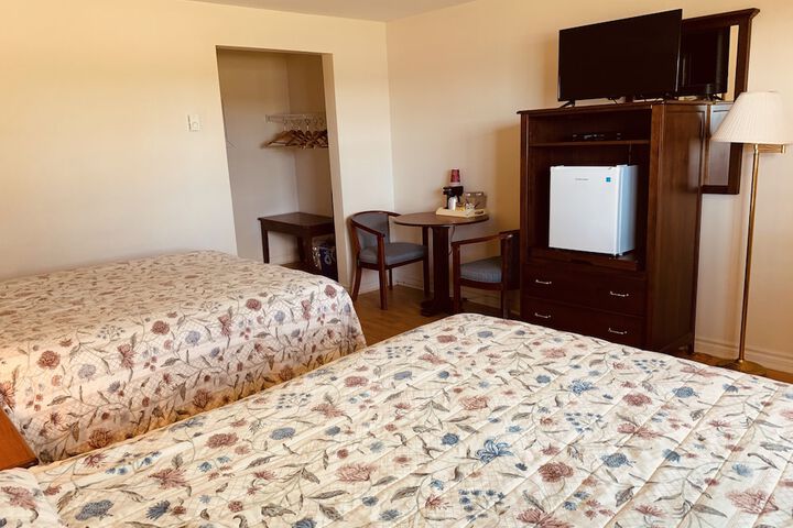 Room 32 of 103