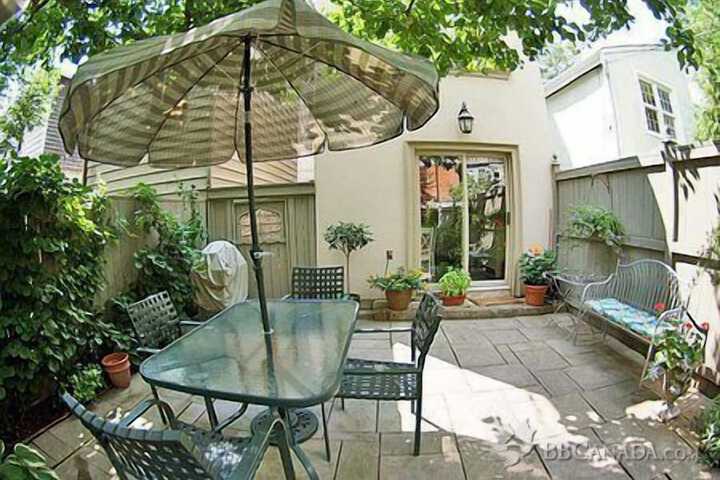 Terrace/Patio 31 of 32