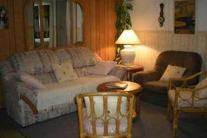 Room 3 of 18