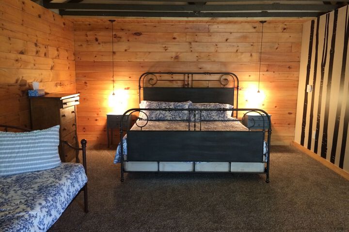 Room 25 of 41
