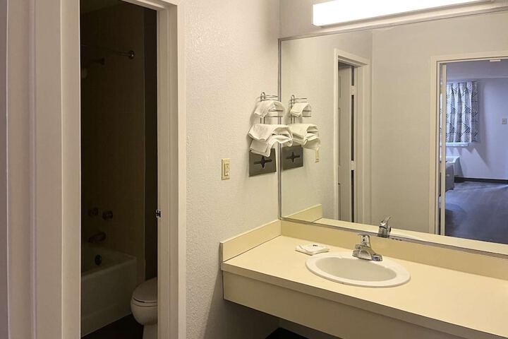 Room 21 of 55