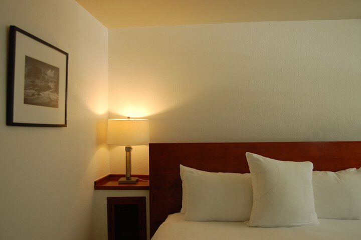 Room 46 of 119