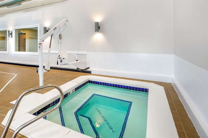 Pool 5 of 29