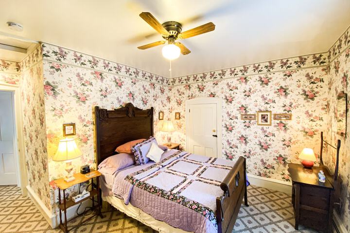 Room 29 of 70