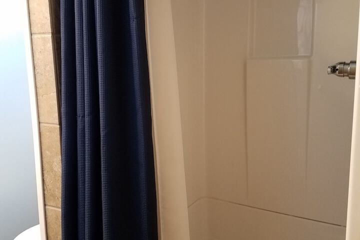 Room 35 of 86