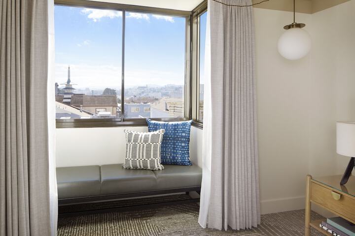 Room 50 of 77
