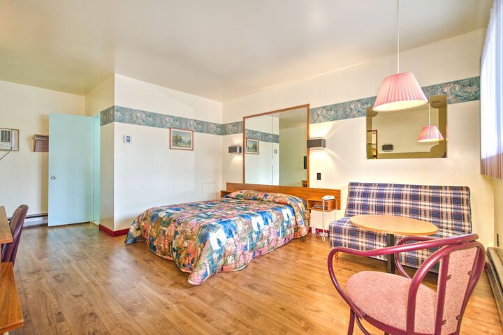 Room 34 of 44