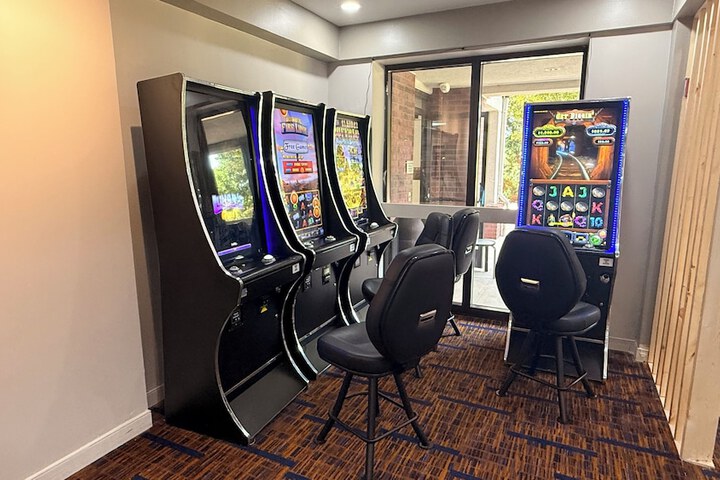 Country Inn & Suites by Radisson Brown Deer - Milwaukee North