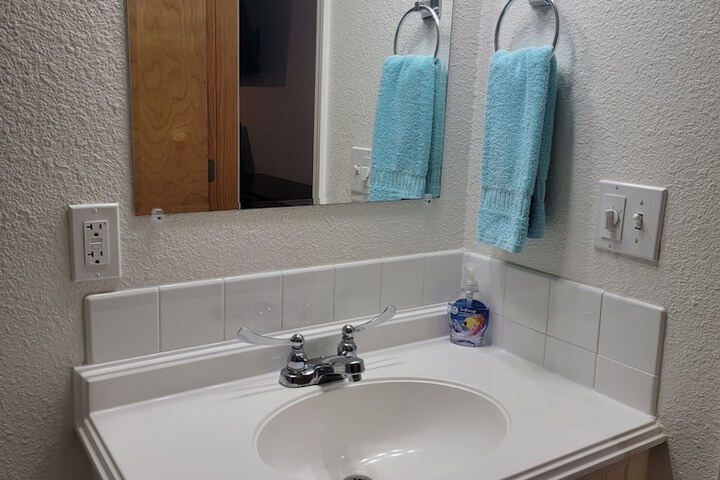 Room 10 of 25
