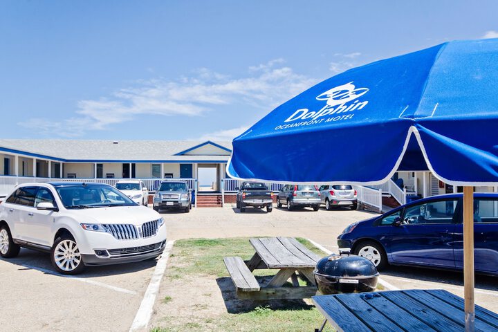 Dolphin Oceanfront Motel
