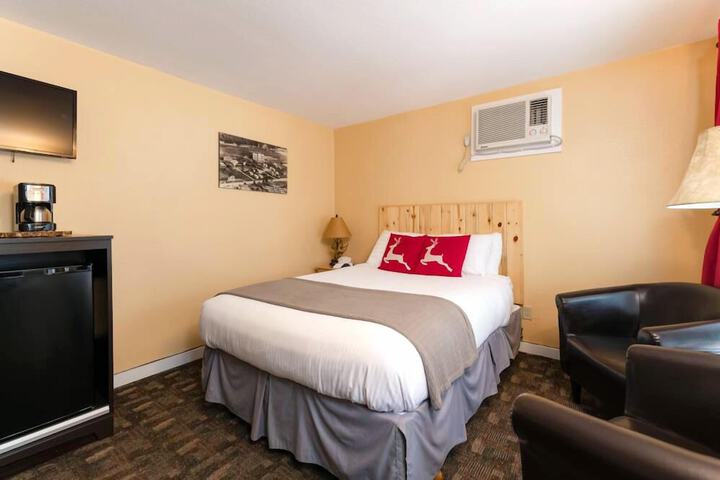 Black Elk Resort Cottages and RV Park