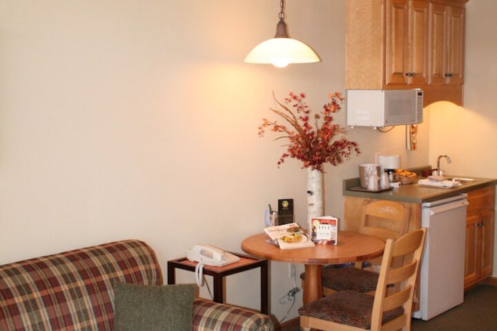 Birchwood Lodge