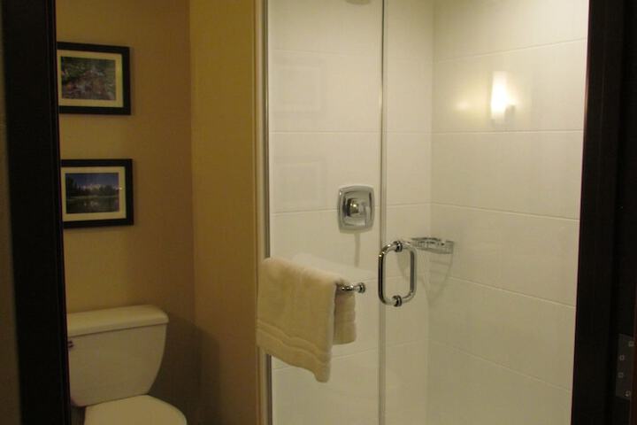 Room 26 of 49