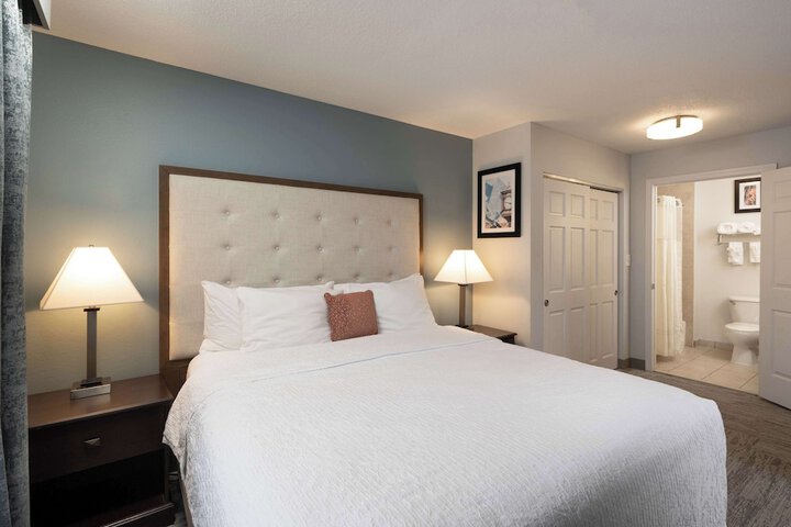 Homewood Suites by Hilton Boston / Andover