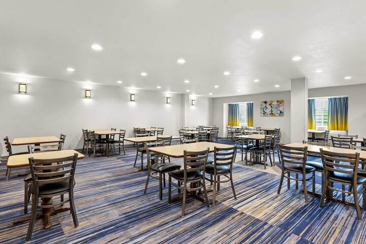Microtel Inn & Suites by Wyndham Sainte Genevieve
