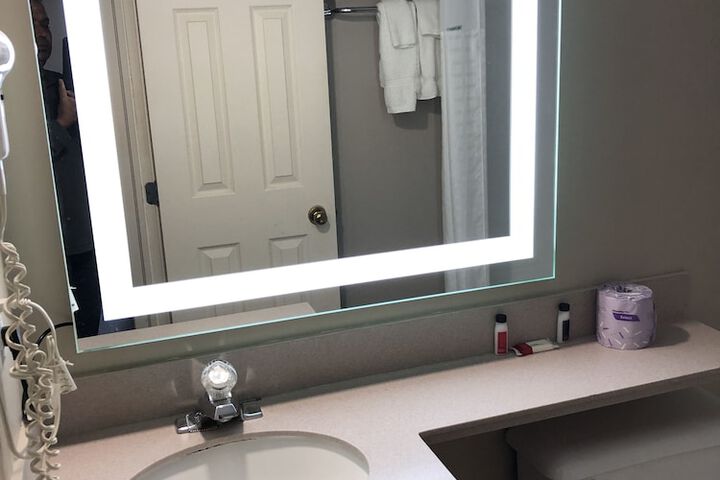 Room 16 of 21