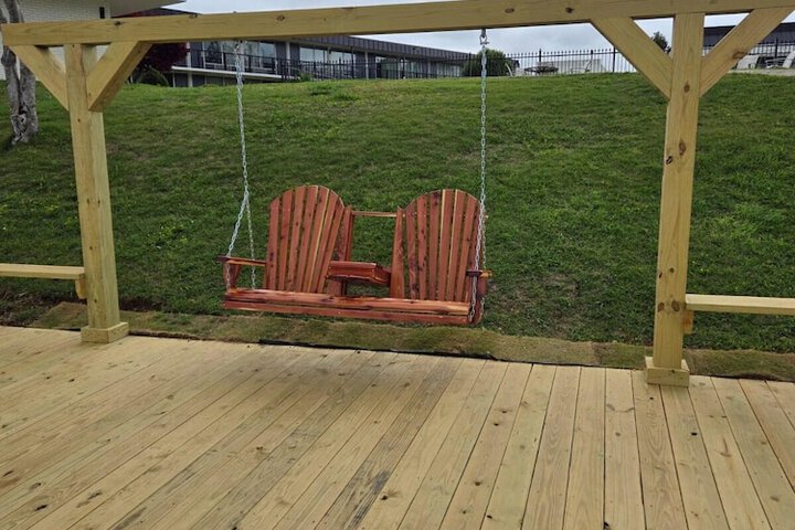 Sundeck 18 of 20