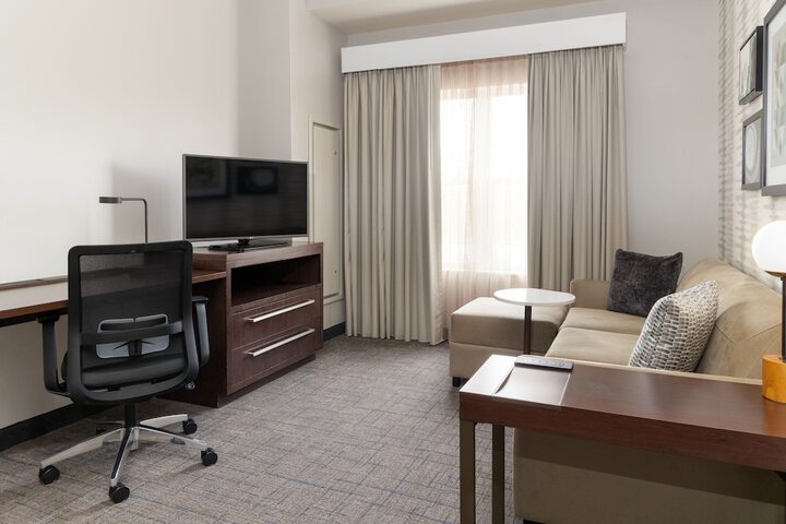 Room 44 of 77