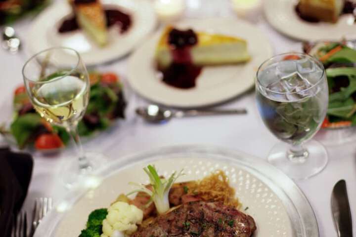 Dining 48 of 63