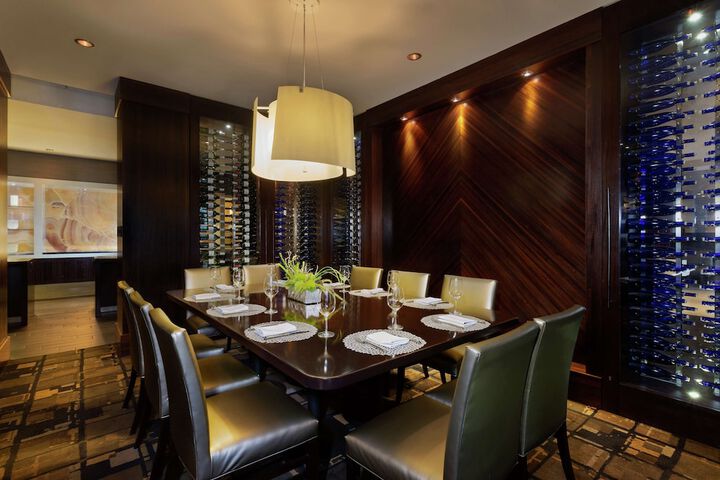 Dining 102 of 121