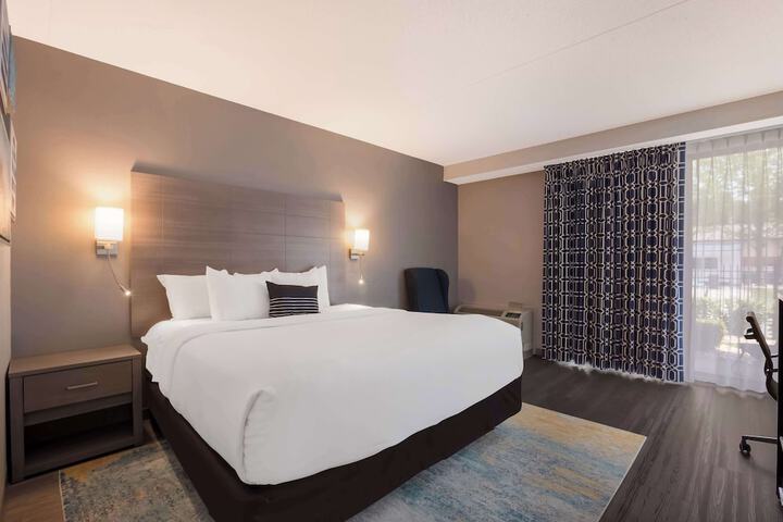 Room 18 of 41