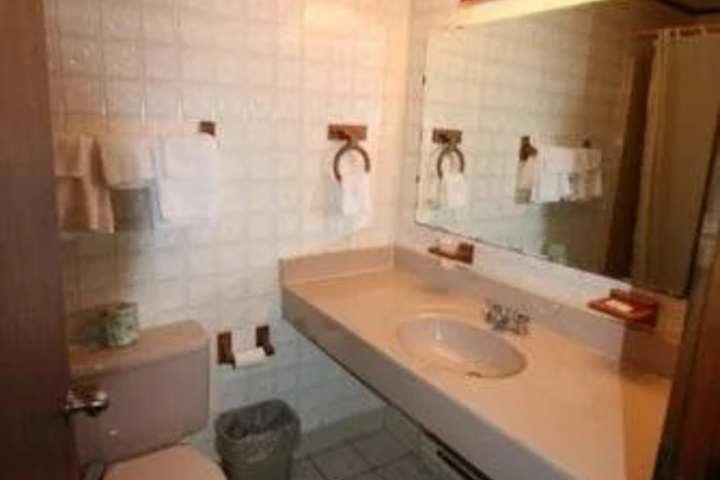 Executive Inn