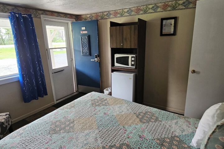 Room 85 of 115