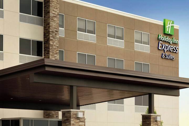 Holiday Inn Express & Suites La Grange by IHG