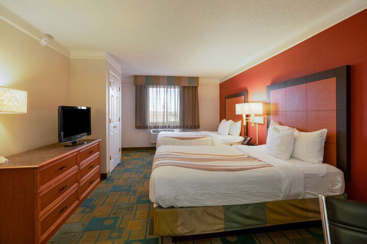 Room 17 of 41
