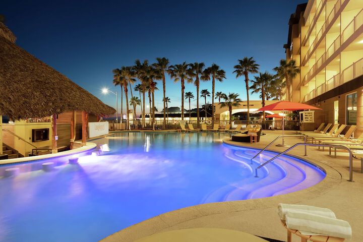 DoubleTree by Hilton Hotel Galveston Beach